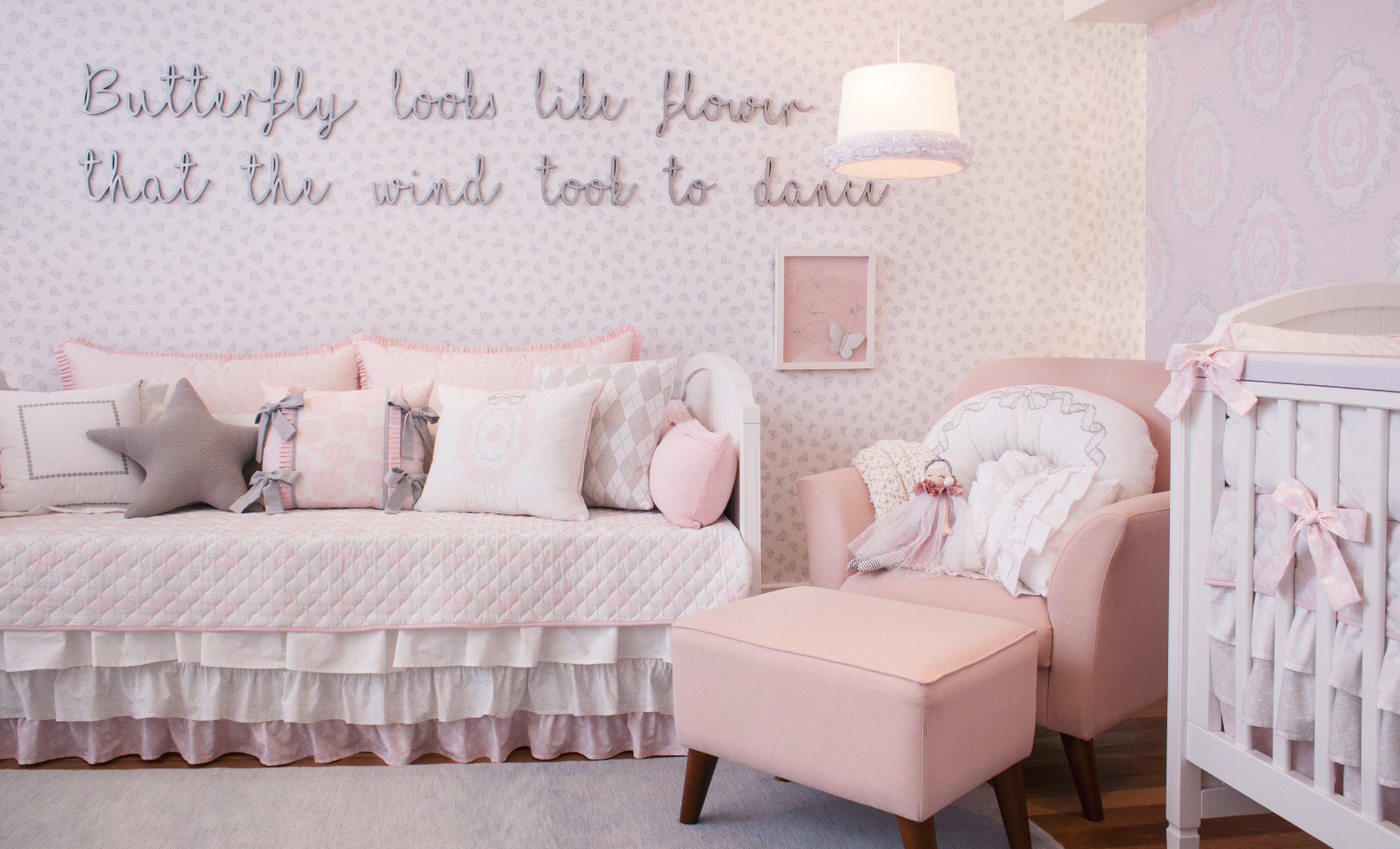 poltrona de amamentacao rosa